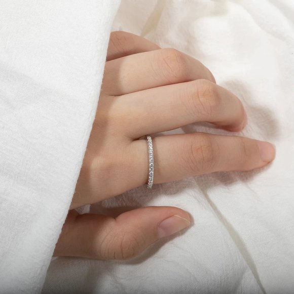 Certified 1.5mm Moissanite Diamond Pave Half Eternity Ring NEW - Picture 2 of 13